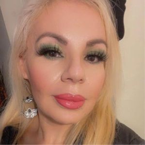 Meet your Posher, Marisol